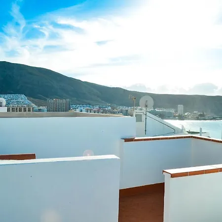 Guest house Banana Surf House Los Cristianos (Tenerife)