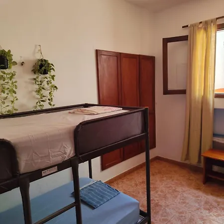 Banana Surf House Guest house Los Cristianos (Tenerife)