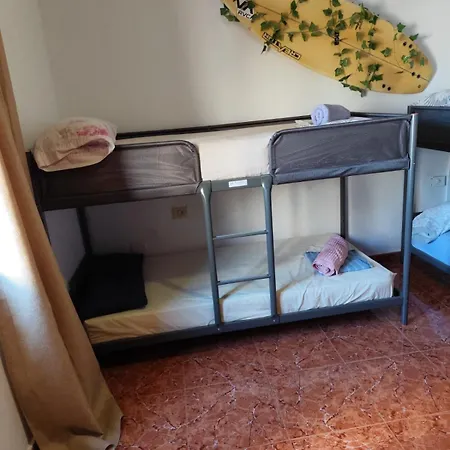 Guest house Banana Surf House *