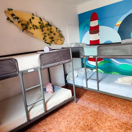 Banana Surf House בית הארחה *